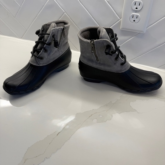 Sperry Women's Saltwater Duck Boots Grey Size 8M Waterproof Casual Leather - Picture 3 of 12